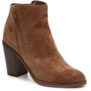 Dolce Vita Stunna Suede Boots 8.5